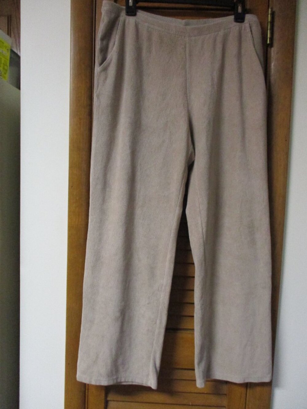 Women's LL Bean corduroy pants, Large